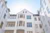 Toplage nähe Schloßstraße: vermietete 4-Zimmer-Wohnung mit 2 Balkonen im schönen Altbau - Bild